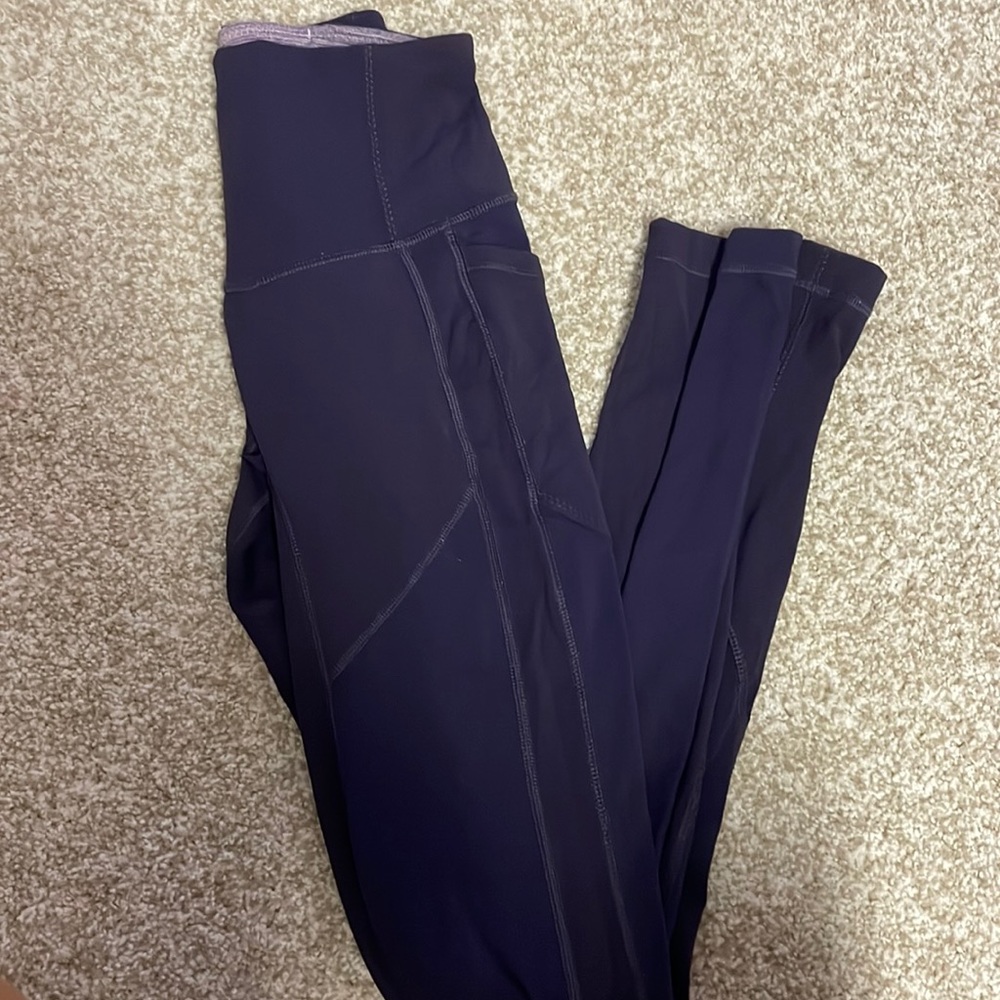 Purple lulu leggings with pockets!!!